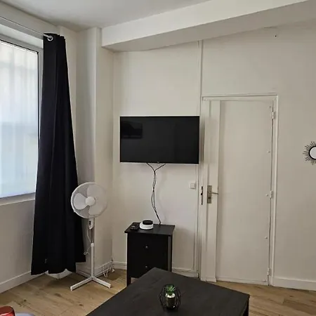 Cosy Refait A Neuf - 19 - 4p Apartamento París